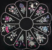 Brazilian Embroidery Pattern Black Dresden Plate